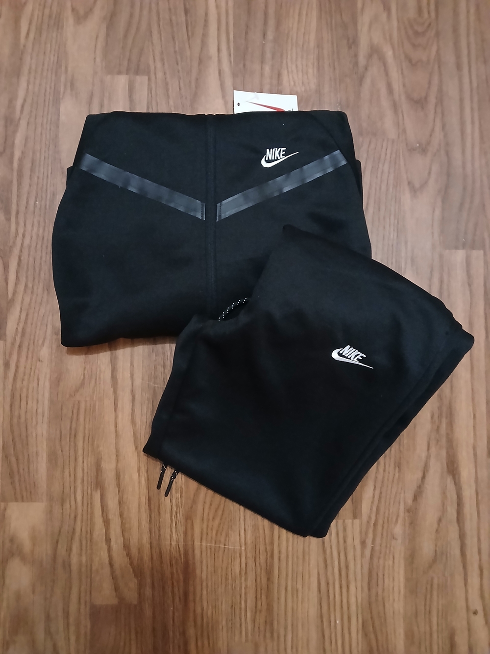 Nike Tech Men Black Athletic Jogger Pants